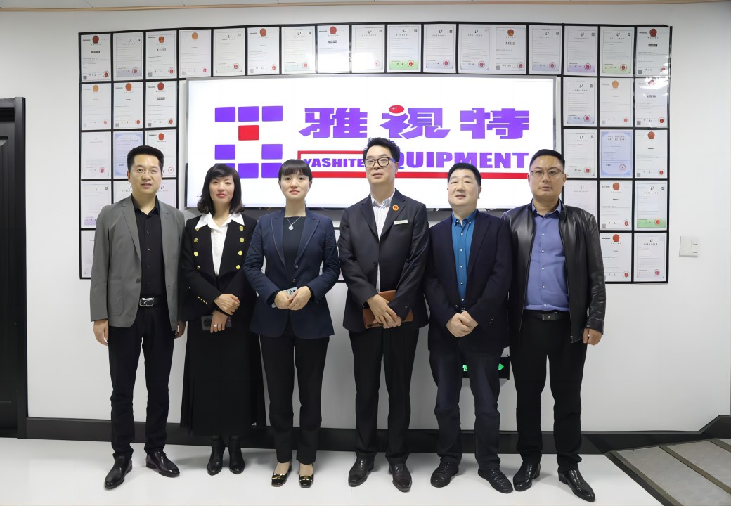 陜西省安康市漢濱區(qū)領(lǐng)導(dǎo)來我公司參觀考察！